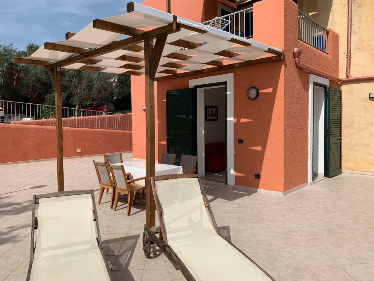 Appartamenti "Torre Del Mito" Santa Cesarea Terme Exterior photo