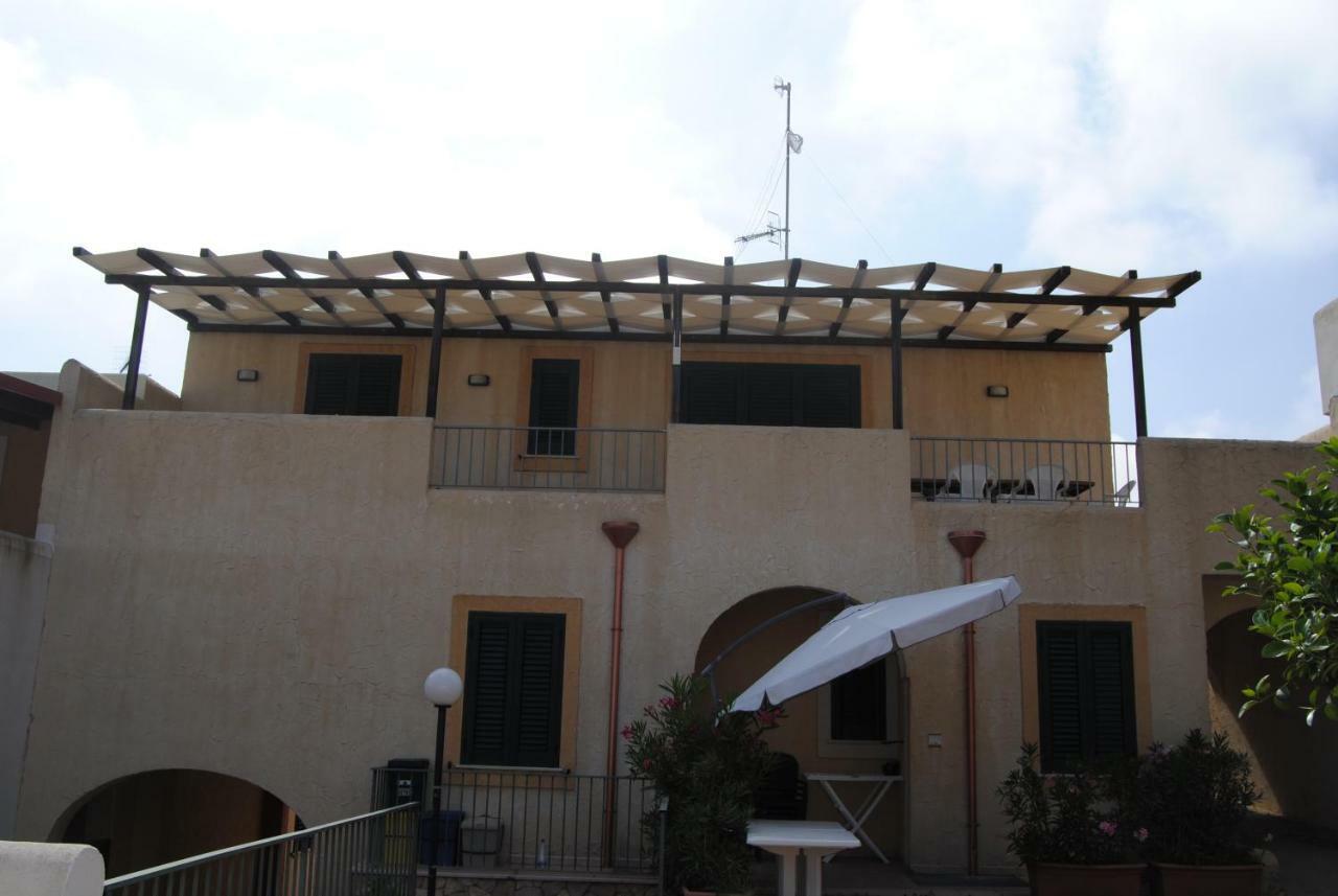 Appartamenti "Torre Del Mito" Santa Cesarea Terme Exterior photo