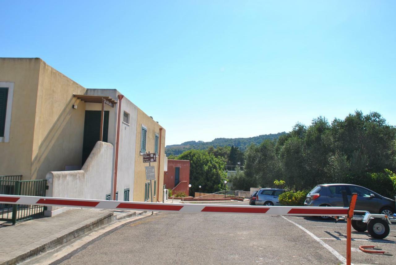 Appartamenti "Torre Del Mito" Santa Cesarea Terme Exterior photo